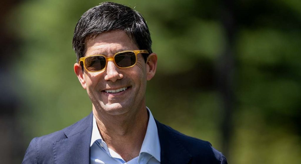 1200x655_kevin-warsh-gafas-sol-bloomberg